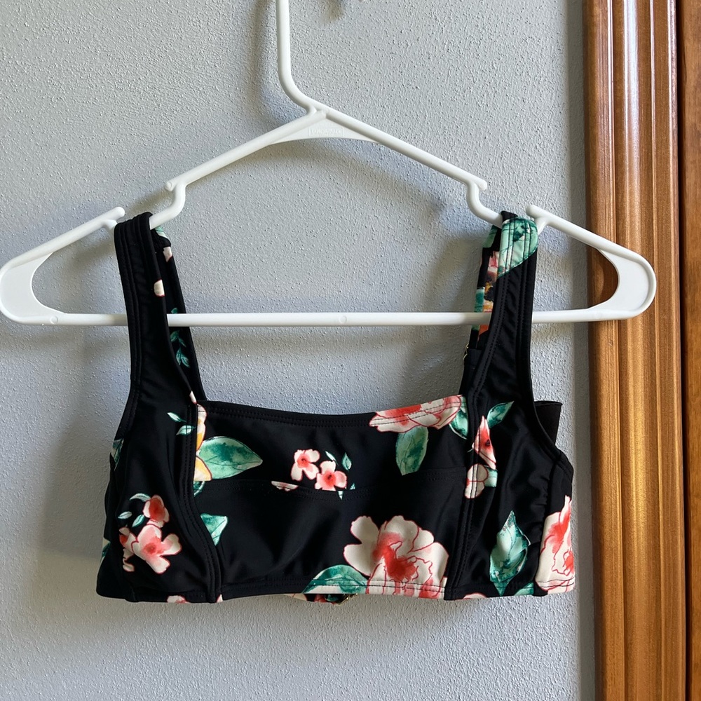 padded square neck bikini top!